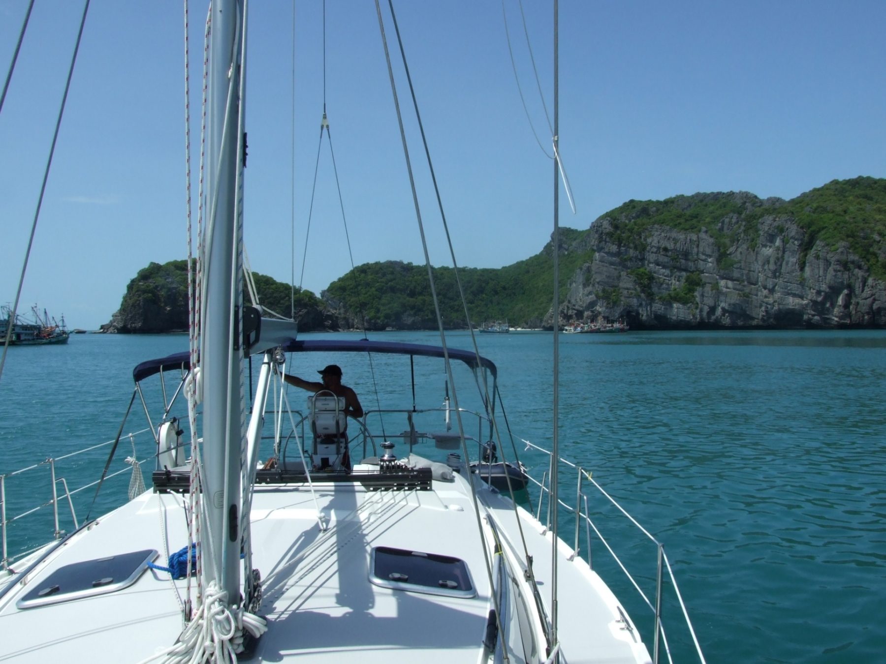 yacht jobs thailand